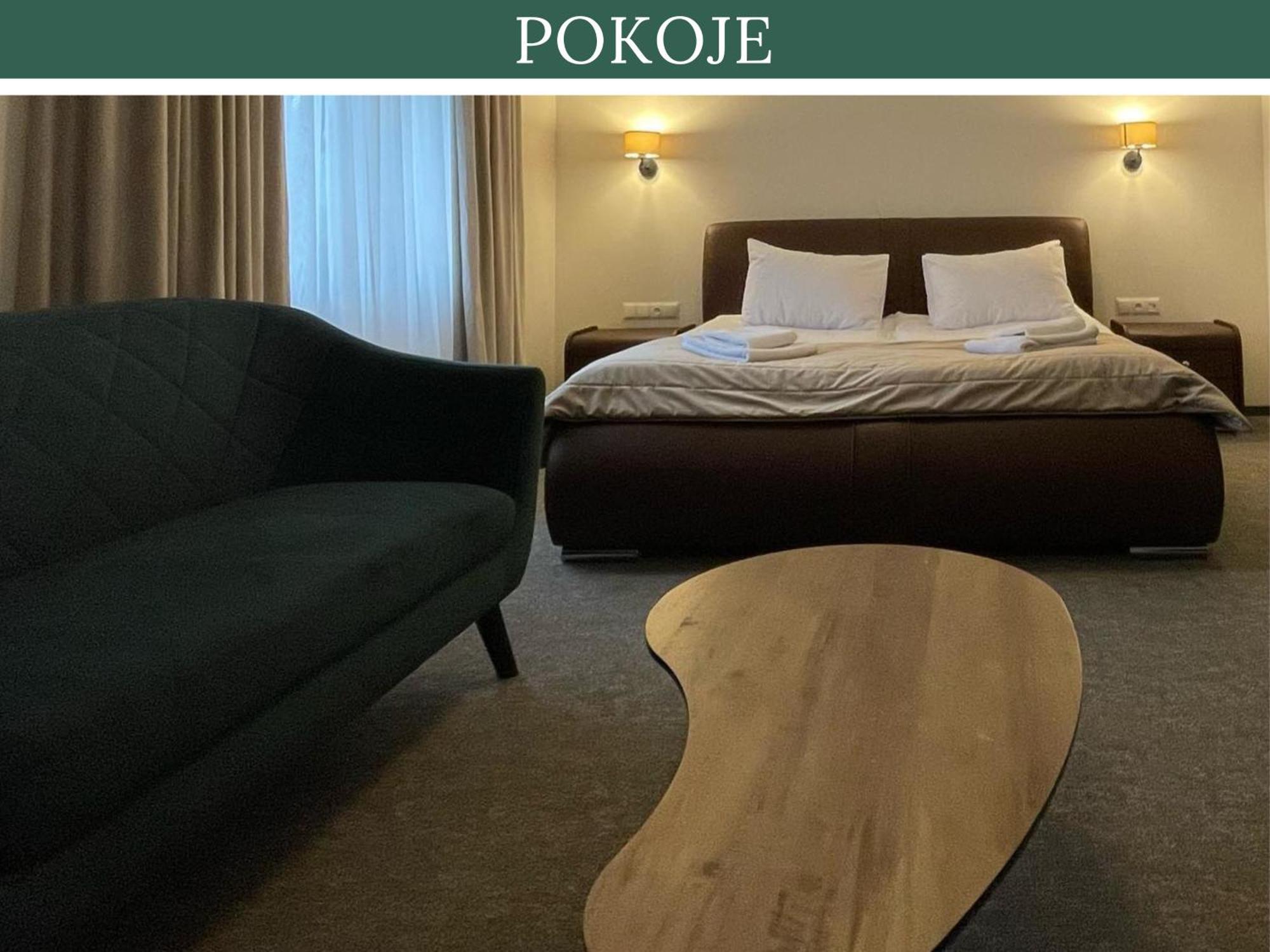 Hotel Red Островець-Свентокшиський Екстер'єр фото