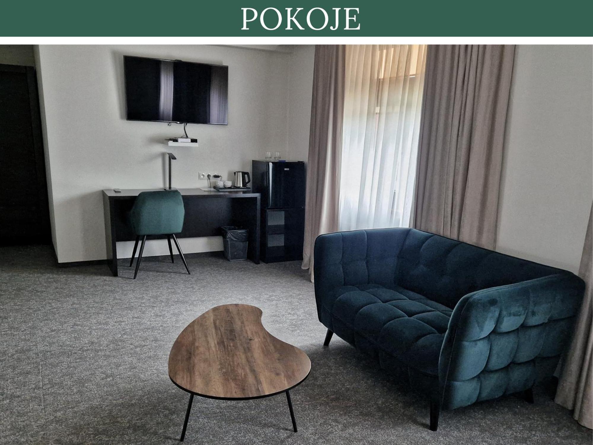 Hotel Red Островець-Свентокшиський Екстер'єр фото